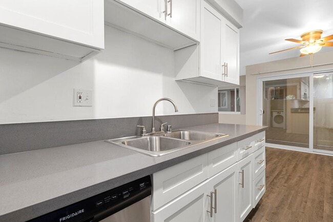 Building Photo - Lombardi Apartments