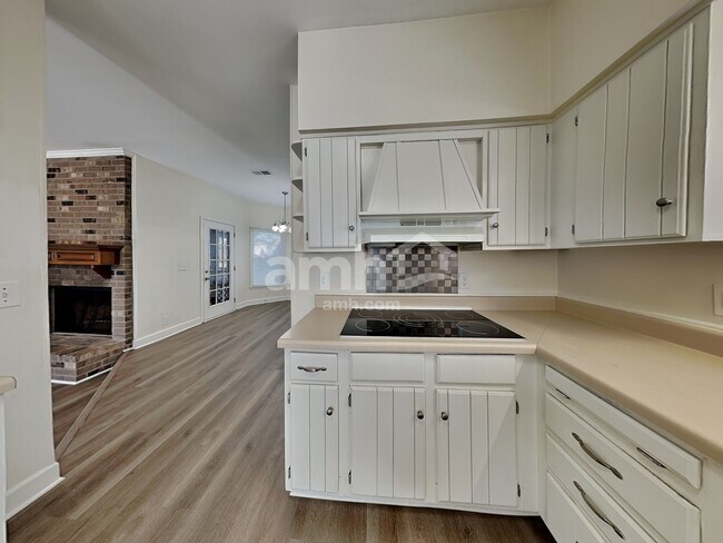 Foto del edificio - 7012 Poplar Creek Trce