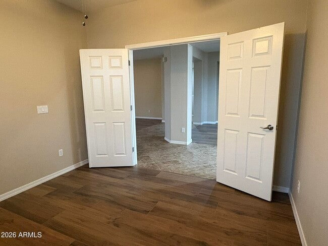 Foto del edificio - 15685 W Glenrosa Ave