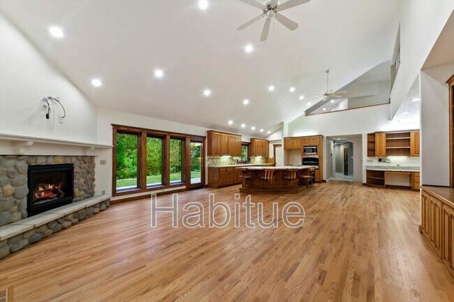 Building Photo - 9364 West Pebble Brook Lane