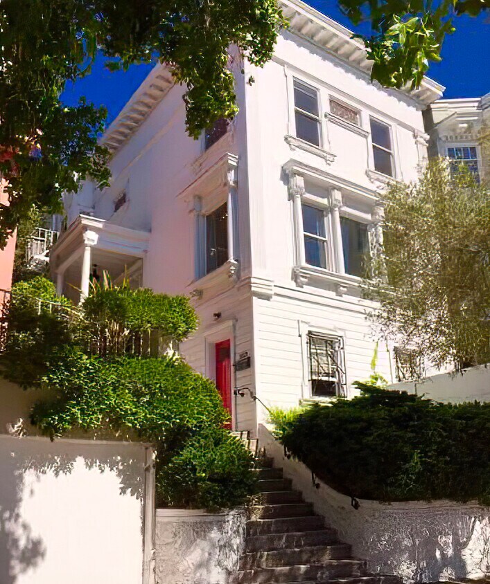 Primary Photo - 980 Ashbury St