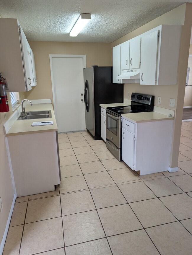 Foto del edificio - 3202 Timberline Rd