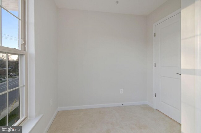 Foto del edificio - 1056 Owens Rd