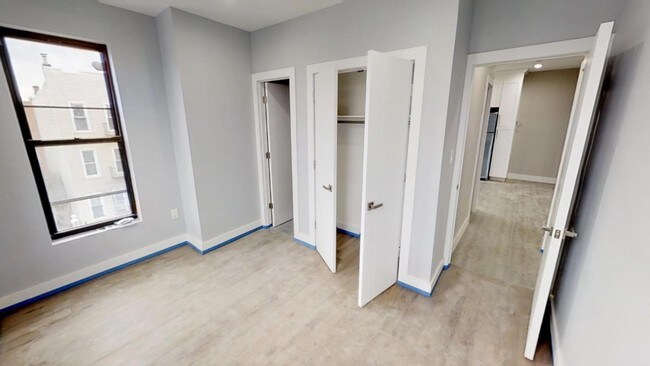 Building Photo - 100 Covert St