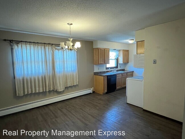 Building Photo - 2 br, 1 bath Apartment - 1509 East Nye Str...