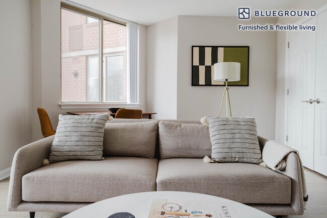 Foto del edificio - 450 Massachusetts Ave NW