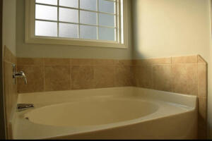 Building Photo - 1140 Rosland Cir