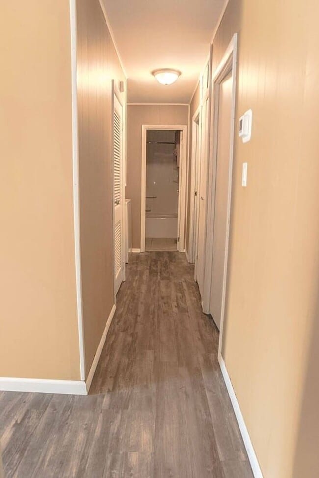 Building Photo - PRELEASING for AUGUST! In-Unit Washer and ...