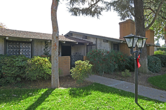 Building Photo - San Ramon