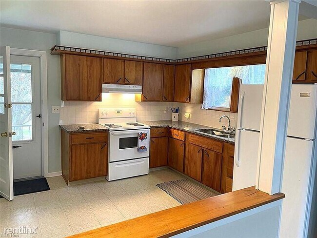 Building Photo - 3 br, 2 bath House - 288 Paris Ave NE