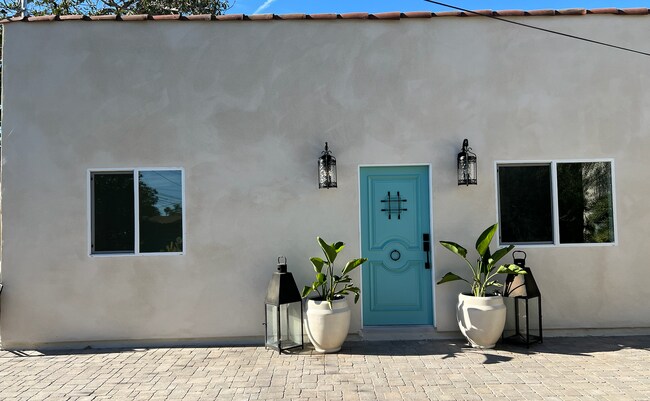 Front door/curb appeal - 830 S Birch St
