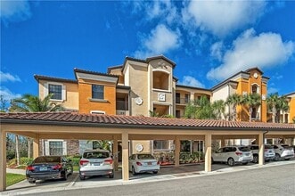 Building Photo - 9731 Acqua Ct