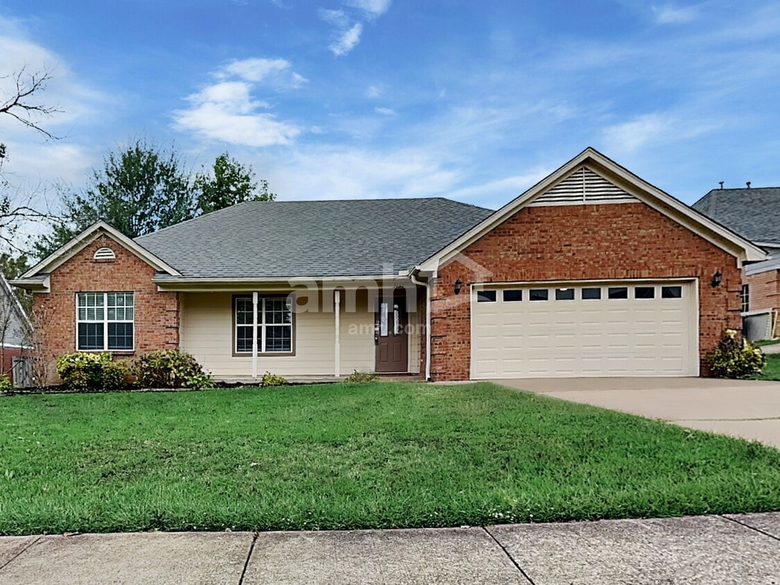 Primary Photo - 3433 Sundial Dr