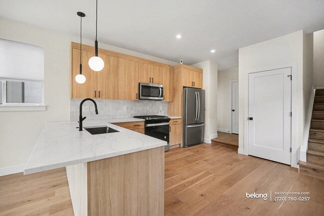 Building Photo - 1415 Zenobia St