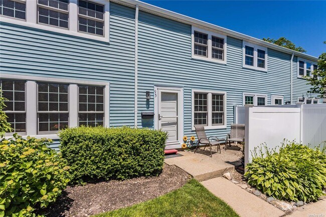 Building Photo - 95 Whalers Cove Dr