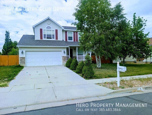 Foto del edificio - 749 Country Club Dr