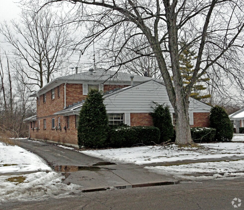 3380 Valerie Arms Dr, Dayton, OH 45405 Apartments in Dayton, OH