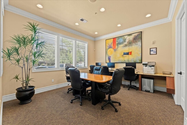 Foto del edificio - 11380 S Virginia St