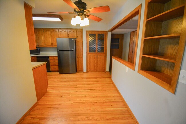 Foto del edificio - Move-In Ready 2bed 2bath with Unique Featu...