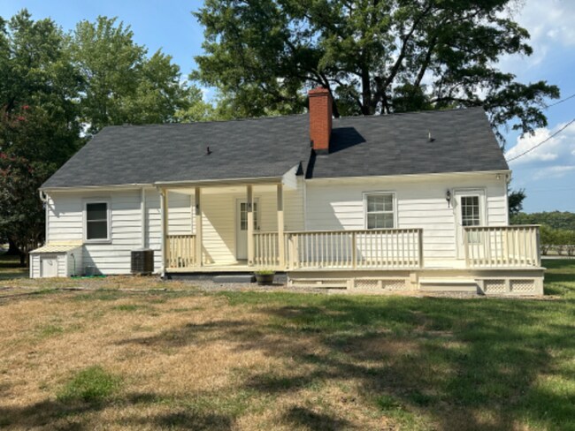 Building Photo - 12833 Broad St Rd