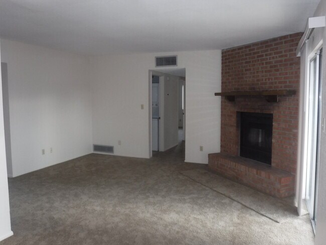 Building Photo - 4319 Avenida Cochise