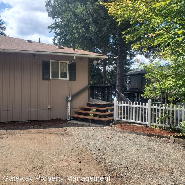 Building Photo - 2 br, 1 bath House - 5140 E Mason lake Dri...