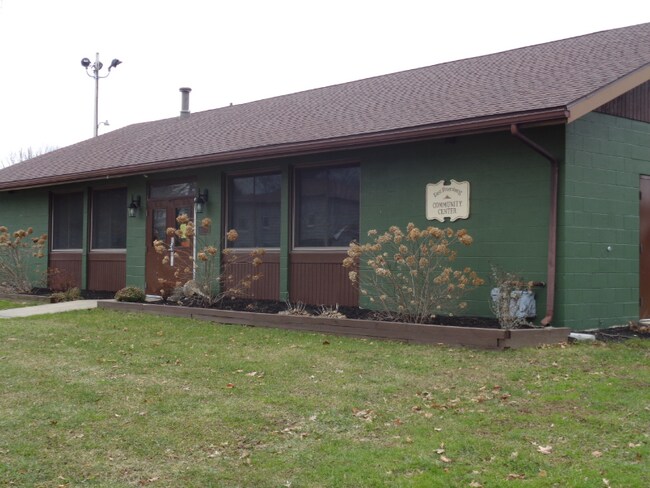 Building Photo - 6040 Pine St