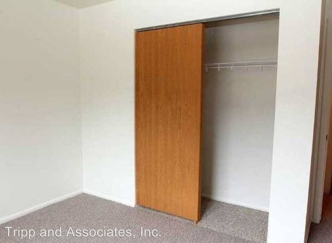 Building Photo - 1 br, 1 bath Apartment - 474 & 478 Scott St.