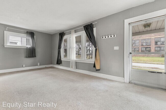 Foto del edificio - 3 br, 2 bath House - 3864 Parkdale Rd