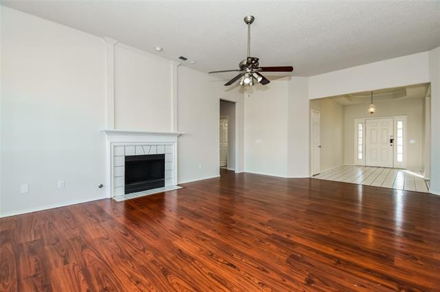 Foto del edificio - 2825 Clearmeadow Dr