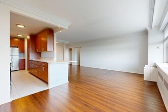 Interior Photo - Dorchester
