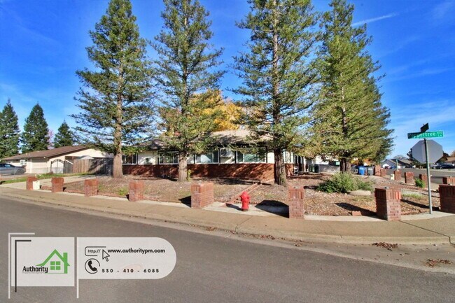 Foto del edificio - 310 Woodhill Dr