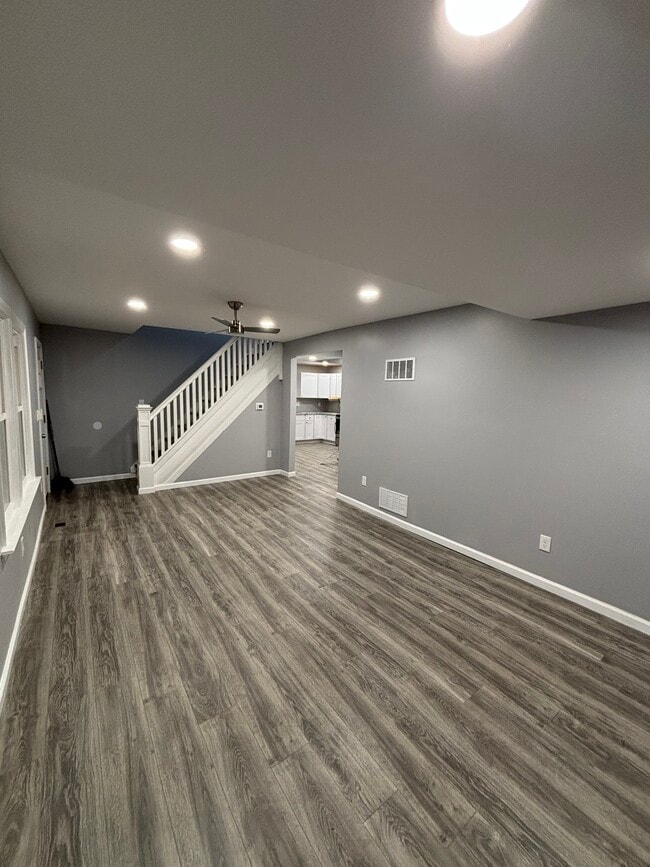 Foto del edificio - 2410 Cedar Ave