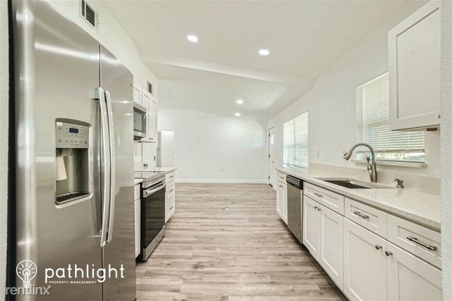 Building Photo - 4 br, 2 bath House - 2625 Nova Drive UNIT
