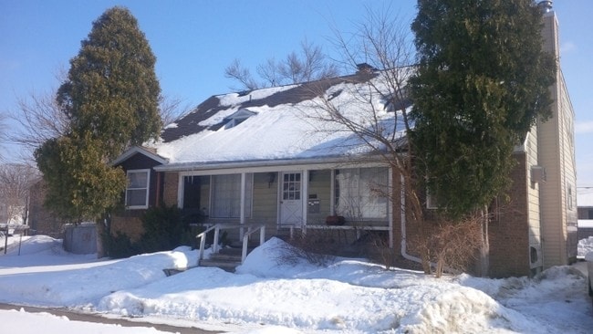 Building Photo - 5717 Orchard Ct