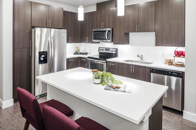 Foto del edificio - 1050 SW 160th Ave