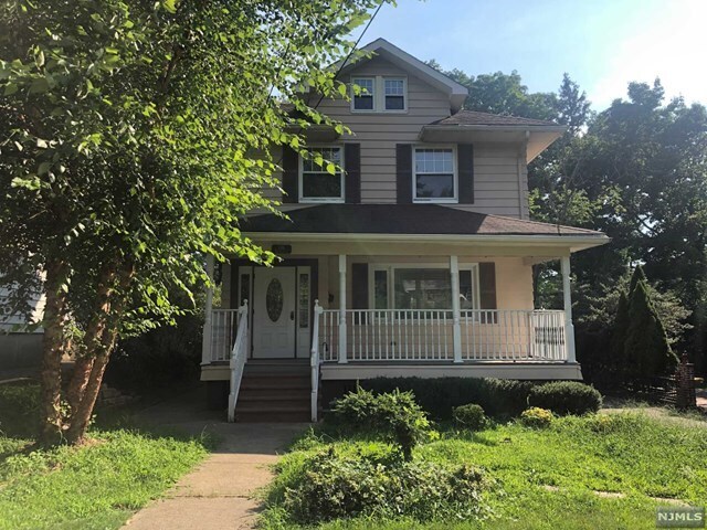 Primary Photo - 176 Christie St