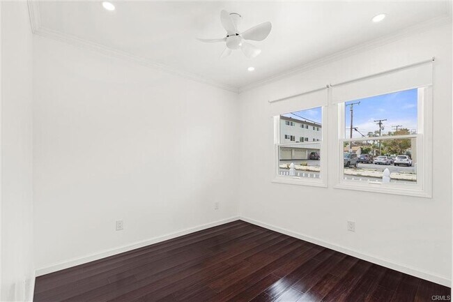 Building Photo - 501 Avenue B Apt #C, Redondo Beach, CA 902...