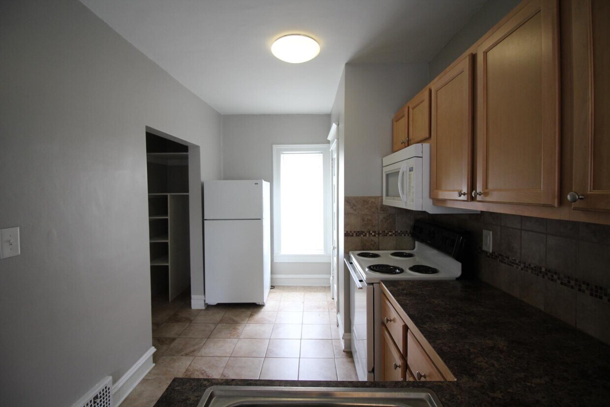Foto principal - 948 Park St SW