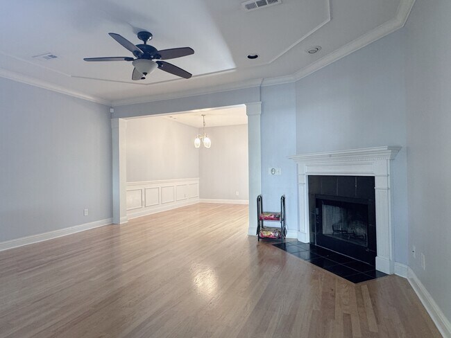Foto del edificio - 4316 Summercrest Blvd