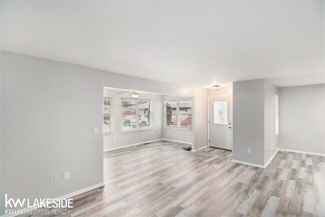 Foto del edificio - 36831 Brewster Ln