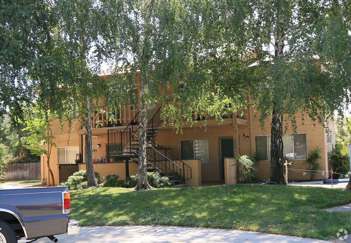 1229 Covillaud St, Marysville, CA 95901 Apartments in Marysville, CA