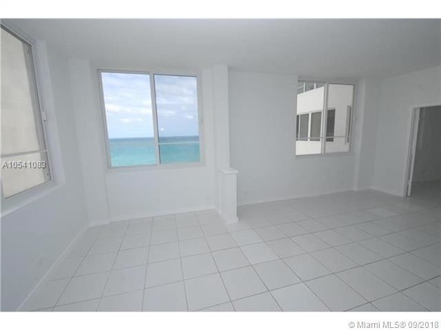 Primary Photo - 5005 Collins Ave