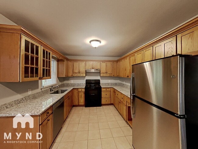 Building Photo - 409 Triple Crown Cir