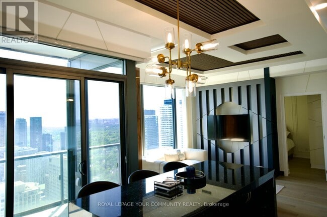 Building Photo - 8 Cumberland St