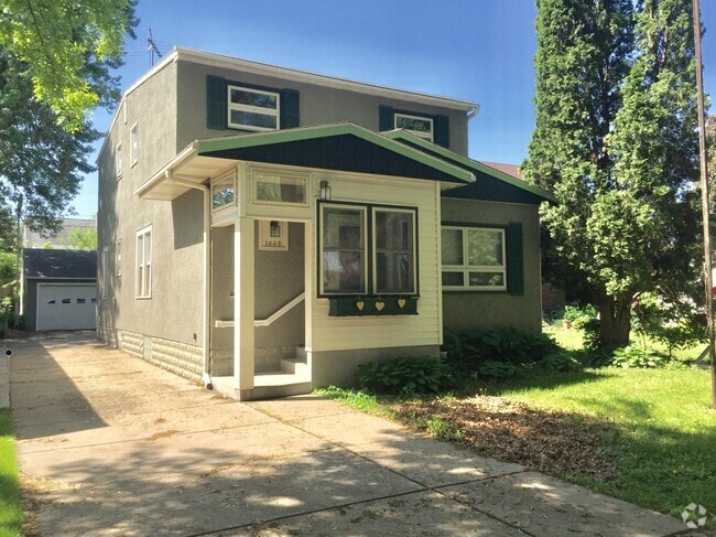 Building Photo - 1448 Albany Ave