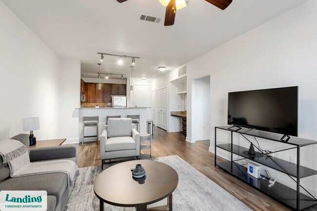 Foto del edificio - 7373 Valley View Ln