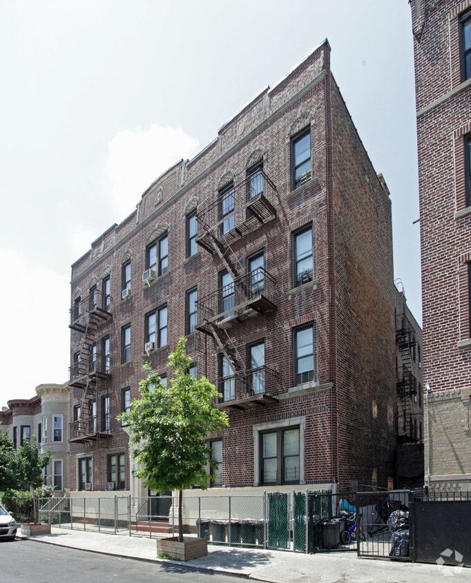 Building Photo - Rialto Court