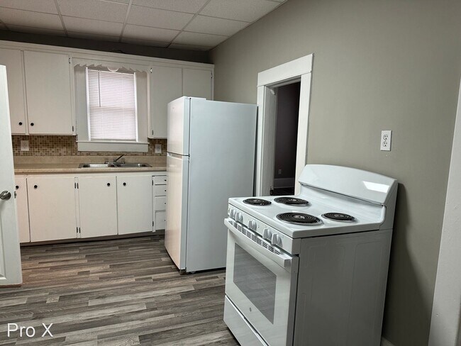 Foto del edificio - 2 br, 1 bath House - 109 W 21st