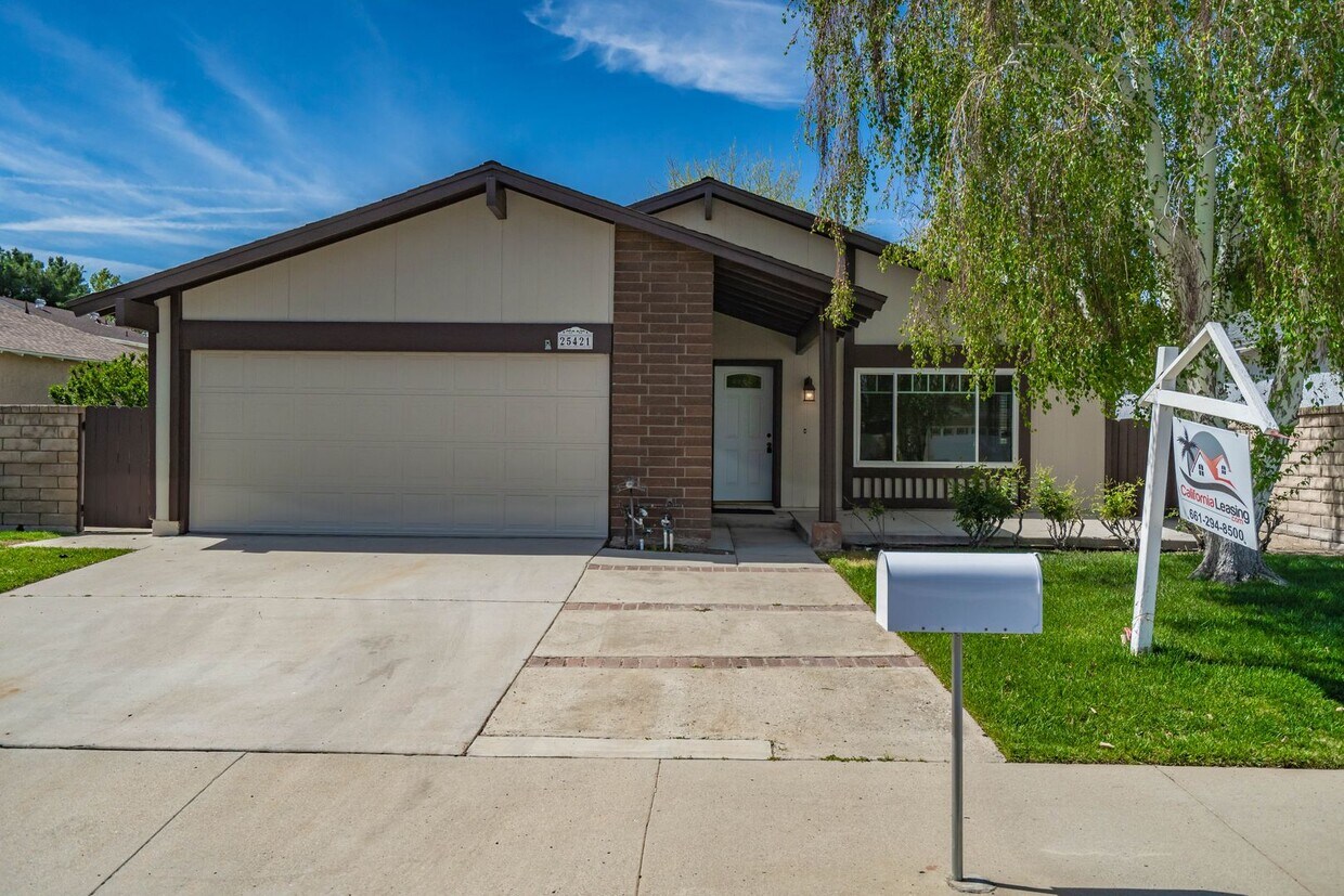 25421 Vía Impreso, Santa Clarita, CA 91355 House Rental in Santa